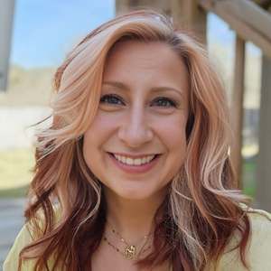 Meet your Posher, Mandi-bre